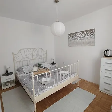 Apartman Suzi Pag Town Exterior photo